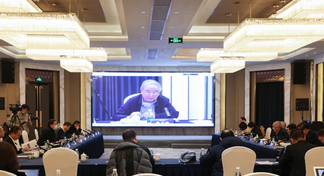 協會秘書長孟弋潔應邀參加江蘇高倍“復材預成型體內環軌道三維編織系列成套裝備及技術科技成果鑒定會”